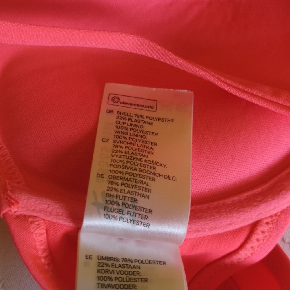 Bikini - Picture 3 of 6